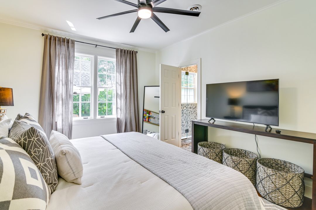 The Main House — msu close to vrbo